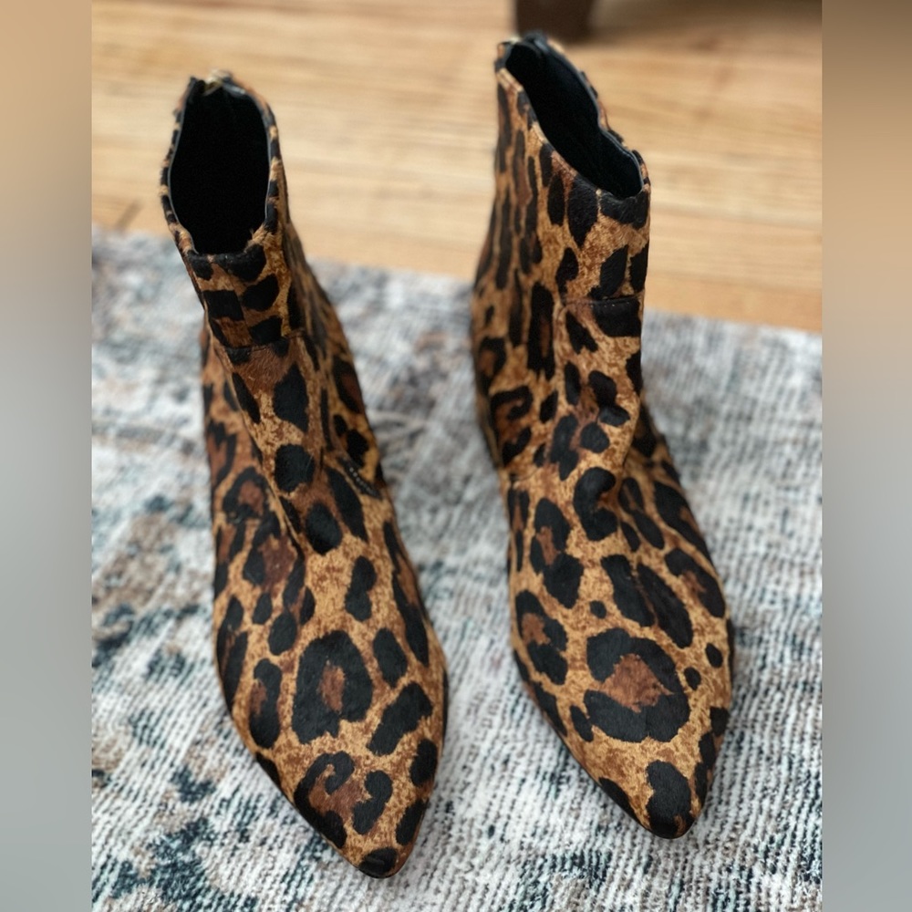 KARL LAGERFELD Brown Maude Leopard Calf Hair Bootie size 8.5